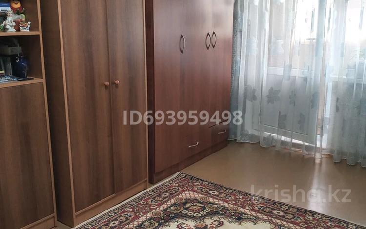 1-комнатная квартира, 30.5 м², 4/5 этаж, самал 34 за 10 млн 〒 в Талдыкоргане, мкр Самал — фото 2
