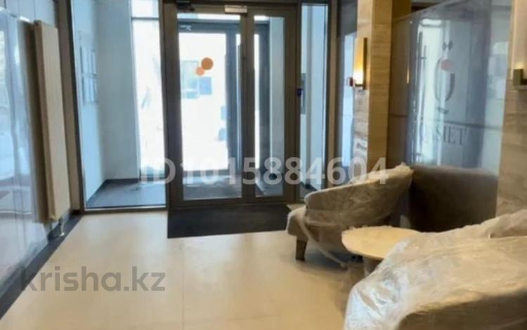 1-бөлмелі пәтер · 40 м² · 13/16 қабат, Райымбек батыр, бағасы: 29.2 млн ₸ в Астане, Сарайшык р-н — фото 2