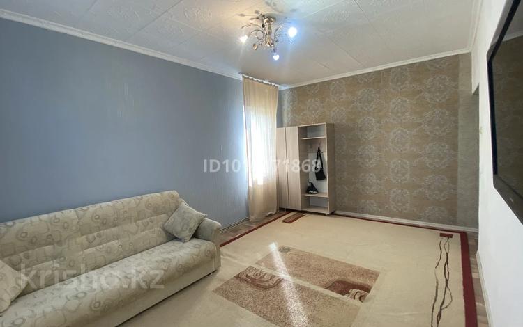 1-комнатная квартира · 38 м² · 5/5 этаж, мкр Верхний Отырар 51 за 140 000 ₸ в Шымкенте, Туран р-н — фото 2