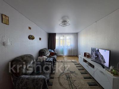 2-комнатная квартира · 44 м² · 3/5 этаж, пр. Металлургов за 8.5 млн ₸ в Темиртау