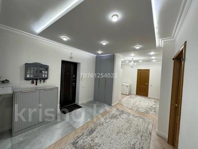 4-комнатная квартира · 163.5 м² · 3/12 этаж, мкр Юго-Восток, Республики за ~ 80 млн 〒 в Караганде, Казыбек би р-н