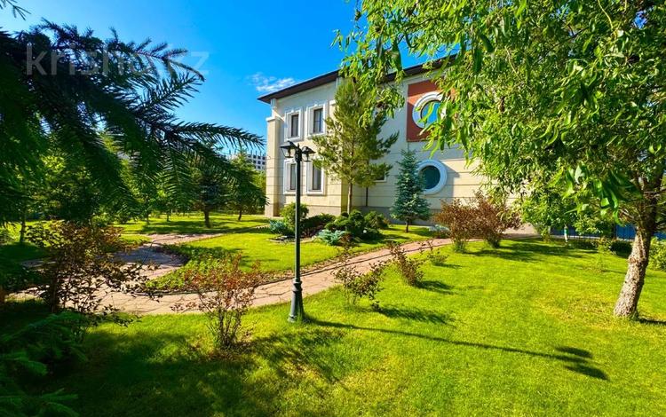 Отдельный дом · 5 комнат · 545 м² · 18 сот., Панфилова 3 за 980 млн 〒 в Астане, Алматы р-н — фото 2