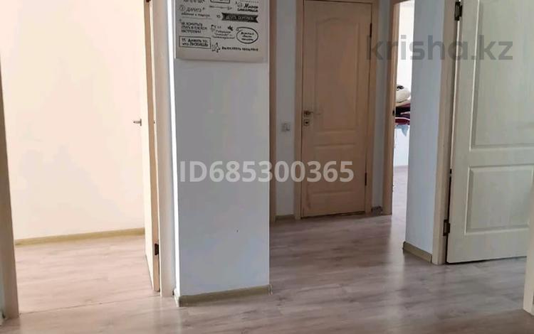 3-комнатная квартира · 81 м² · 2/5 этаж, мкр Шугыла, Алтын Орда 6/58 — 17 блок за 250 000 ₸ в Алматы, Наурызбайский р-н — фото 2