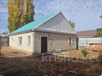 Отдельный дом · 2 комнаты · 75 м², мкр 8, Звездная 28 — Оспанова за 130 000 〒 в Актобе