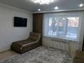 3-комнатная квартира · 65 м² · 1/5 этаж, Майкудук, Майкудук, мкр Восток-3 17 — Общеобразовательная школа 8 за 25 млн ₸ в Караганде, Алихана Бокейханова р-н — фото 3