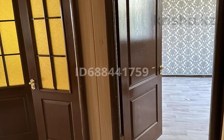 3-бөлмелі пәтер · 58 м² · 4/5 қабат, 12-й микрорайон, Жибек Жолы 56 — Гипермаркет “Gramad”, бағасы: 140 000 ₸ в Шымкенте, Енбекшинский р-н — фото 2