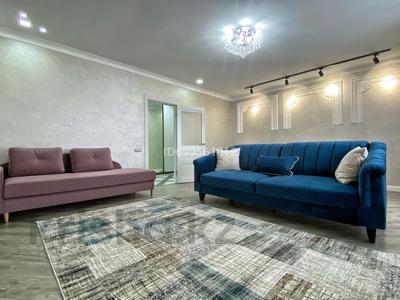 2-бөлмелі пәтер · 88 м² · 5/9 қабат, Курмангазы 196, бағасы: 350 000 〒 в Уральске