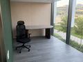 Офисы, кабинеты и рабочие места · 14 м² за 350 000 ₸ в Астане, Нура р-н — фото 2