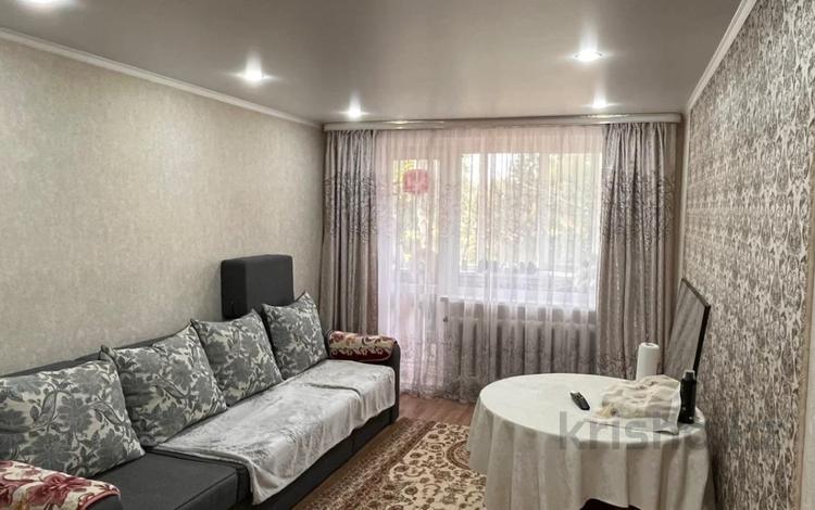 3-комнатная квартира · 58.1 м² · 2/2 этаж, Узкоколейная 2\4 за 16 млн ₸ в Костанае — фото 2