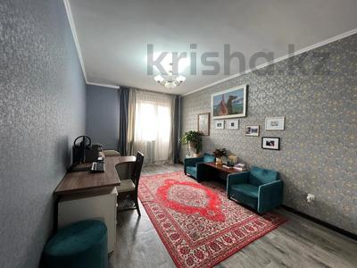 3-комнатная квартира, 90 м², 5/9 этаж, мкр Акбулак, чуланова за 39 млн 〒 в Алматы, Алатауский р-н