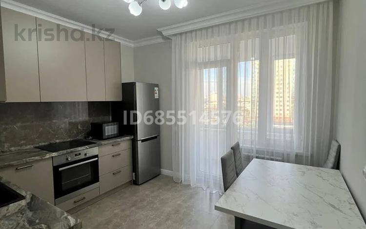 1-комнатная квартира · 39 м² · 8/9 этаж, Туркестан 4/1 за 300 000 ₸ в Астане, Есильский р-н — фото 2