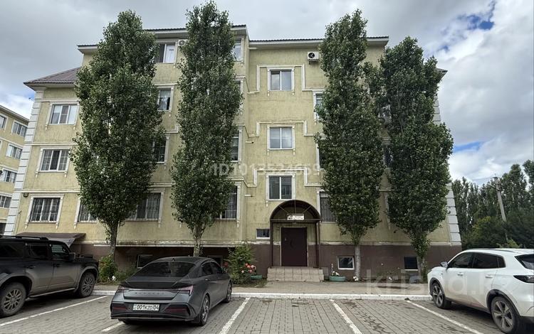 2-комнатная квартира · 107.6 м² · 3/4 этаж, бокенбай батыра 153/4 за ~ 27.6 млн ₸ в Актобе — фото 2