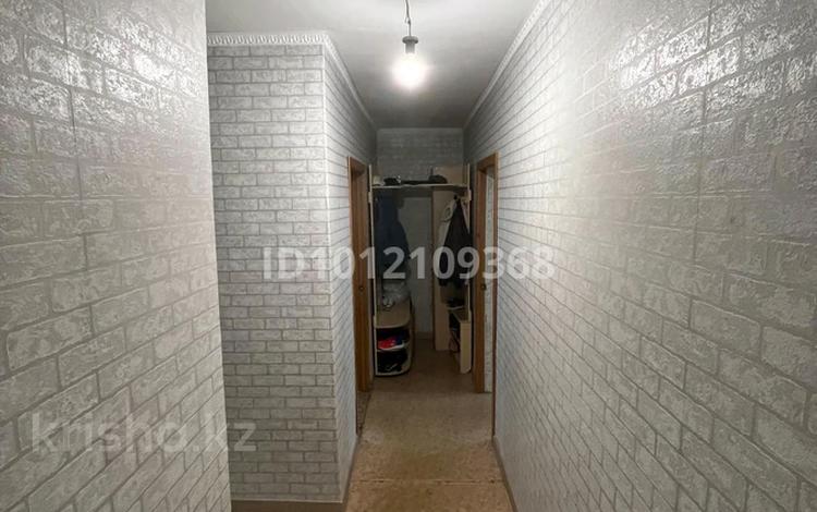 2-бөлмелі пәтер · 52 м² · 3/5 қабат, ул. Естая 40, бағасы: 180 000 ₸ в Павлодаре — фото 4