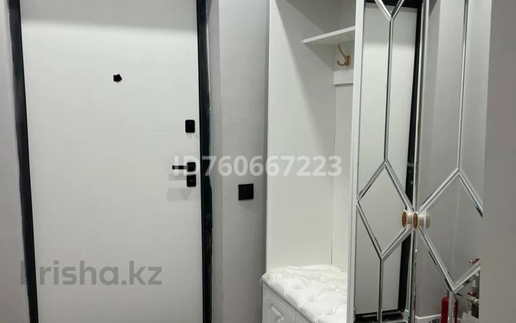 2-бөлмелі пәтер · 50 м² · 1/9 қабат, Райымбек батыра 161Б, бағасы: 250 000 ₸ в  — фото 2