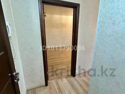 1-комнатная квартира · 33.2 м² · 1/5 этаж, Л Толстого 127 — Мухита - Л Толстого за 12.6 млн ₸ в Уральске, мкр Школьник