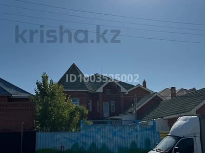 Отдельный дом · 8 комнат · 300 м² · 6 сот., Мустафа Шокай 134 — 187 мектеп за 70 млн 〒 в 