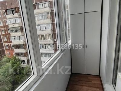 3-комнатная квартира · 64 м² · 8/10 этаж, мкр Юго-Восток, мкр Гульдер 1 1 — Татимбета за 27 млн ₸ в Караганде, Казыбек би р-н
