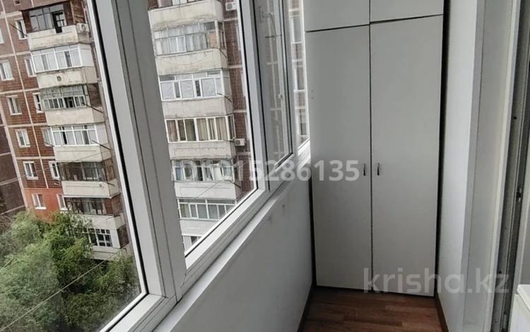 3-комнатная квартира · 64 м² · 8/10 этаж, мкр Юго-Восток, мкр Гульдер 1 1 — Татимбета за 27 млн ₸ в Караганде, Казыбек би р-н — фото 2