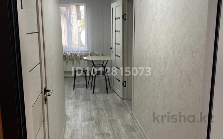 1-комнатная квартира · 40 м² · 2/2 этаж, мкр Достык, Трудовая 57 за 180 000 ₸ в Алматы, Ауэзовский р-н — фото 2
