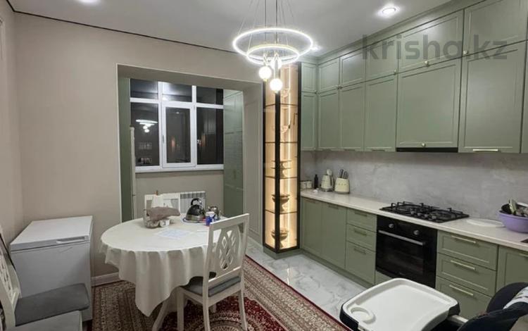 2-бөлмелі пәтер · 75.6 м² · 3/5 қабат, мкр. Алтын орда, бағасы: 33.7 млн ₸ в Актобе — фото 2