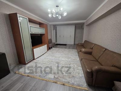 Аренда квартир в Алматы: 3-комнатная квартира · 55 м² · 1/5 этаж, Шокана Уалиханова — Кабанбай батыра за 500 000 〒 3-комнатная квартира · 55 м² · 1/5 этаж, Шокана Уалиханова — Кабанбай батыра за 500 000 〒 в Алматы, Медеуский р-н