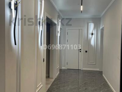 3-комнатная квартира · 100 м² · 12/13 этаж, Просп. Назарбаева 28 — Райымбека за 30 000 ₸ в Алматы, Жетысуский р-н