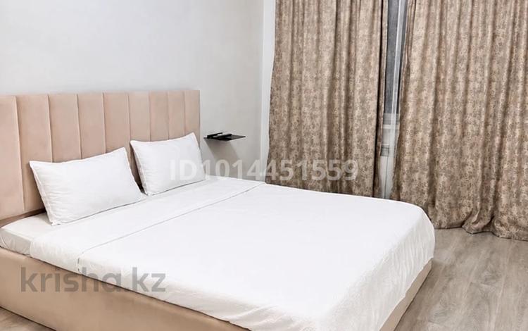 1-бөлмелі пәтер · 45 м² · 8/12 қабат, Ақбұлақ ш/а., Дарабоз, бағасы: 2 500 ₸ в Алматы, Алатауский р-н — фото 2