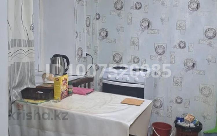 2-бөлмелі пәтер · 38 м² · 2 қабат, Баязит Сатпаева 8, бағасы: 7.5 млн ₸ в Зайсане — фото 2