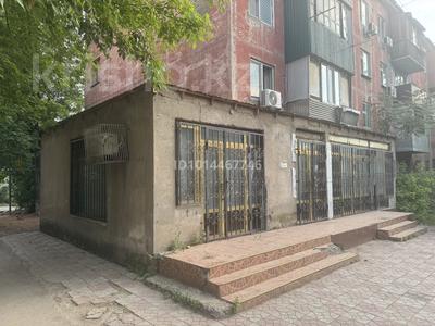 Офисы, магазины и бутики, салоны красоты, медцентры и аптеки, образование · 80 м² за 40 млн ₸ в Шымкенте, Аль-Фарабийский р-н