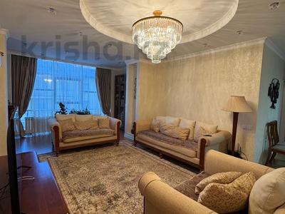 4-комнатная квартира · 130 м² · 3/9 этаж, проспект Каныш Сатпаев 60 за 700 000 〒 в Атырау