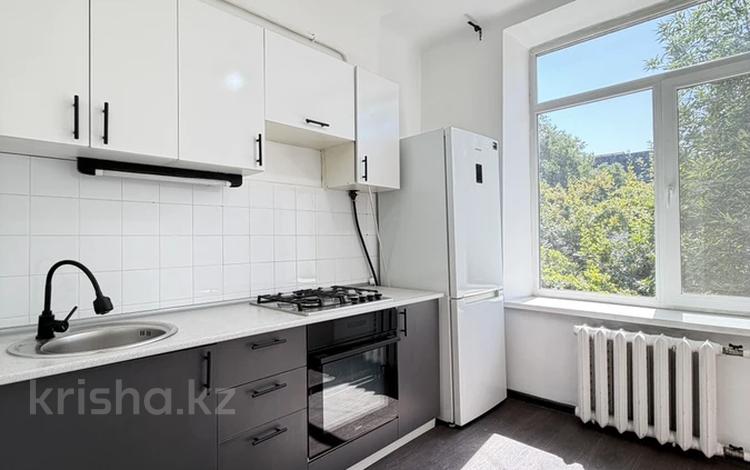 3-бөлмелі пәтер · 75.3 м² · 3/3 қабат, Желтоксан 144 — Золотой квадрат, бағасы: 72 млн ₸ в Алматы, Алмалинский р-н — фото 2