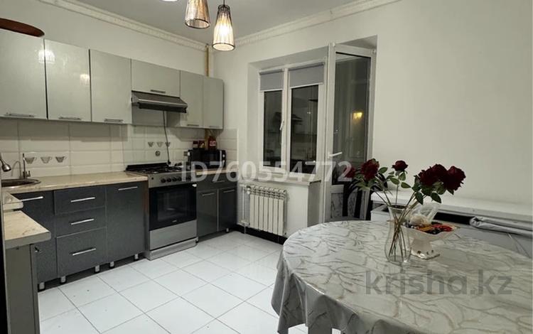 3-комнатная квартира · 84 м² · 8/9 этаж, мкр. Алмагуль, Тауман Амандосова 42 за 35 млн ₸ в Атырау — фото 2