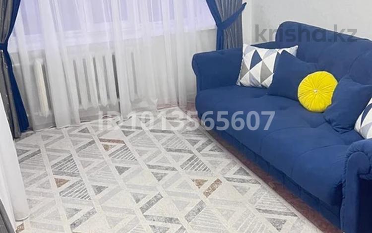 2-комнатная квартира · 45 м², Сейфуллина 36 — Угол Мира. рядом с кафе Улыбка, свободна на июль за 10 000 ₸ в Балхаше — фото 2