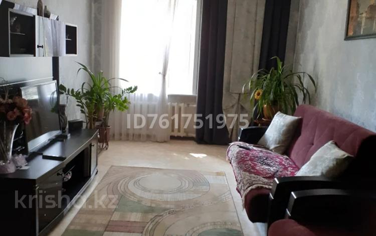 3-бөлмелі пәтер · 68.6 м² · 1/3 қабат, мкр Новый Город, Ул.Жамбыла 19 — (ул. Алалыкина ,1), бағасы: 30 млн ₸ в Караганде, Казыбек би р-н — фото 2