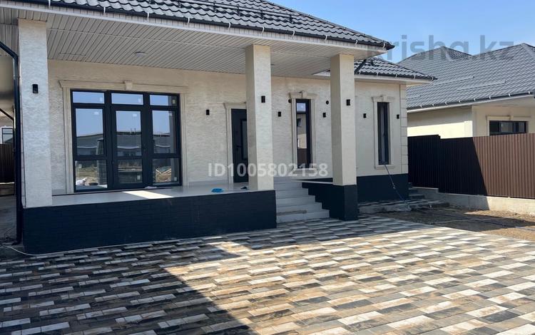 Отдельный дом · 4 комнаты · 150 м² · 4.1 сот., Жакып, мкр жайлау 50 — Комплекс кайсар и банный комплекс санжар за 58 млн 〒 в Туздыбастау (Калинино) — фото 2