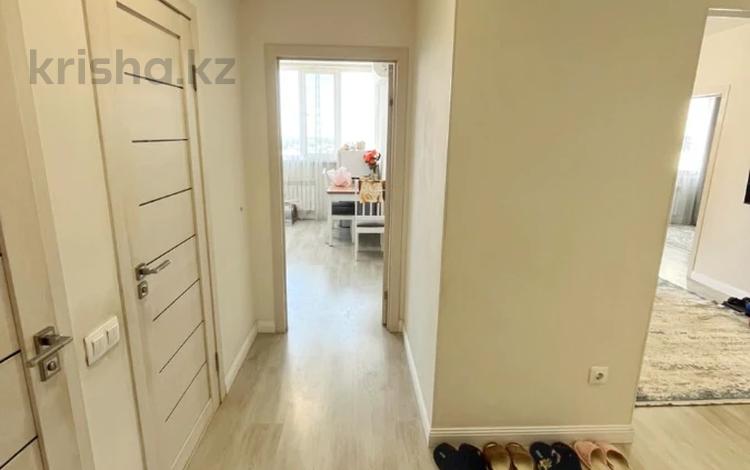 3-комнатная квартира · 70 м² · 9/12 этаж, Кошкарбаева за 40 млн ₸ в  — фото 2