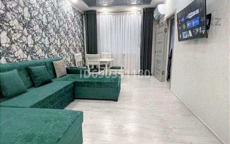 1-бөлмелі пәтер · 40 м² · 7/12 қабат, Самал-2 ш/а., бағасы: 25 000 ₸ в Алматы, Медеуский р-н — фото 2