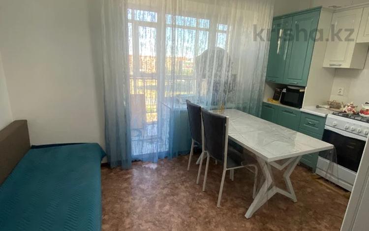 1-бөлмелі пәтер · 42.5 м² · 5/10 қабат, Алтын орда ш/а., Ораза Татеулы 6, бағасы: 16.8 млн ₸ в Актобе, мкр. Алтын орда — фото 3
