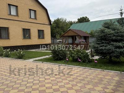 Дом · 5 комнат · 200 м², Московская за 120 000 ₸ в Семее