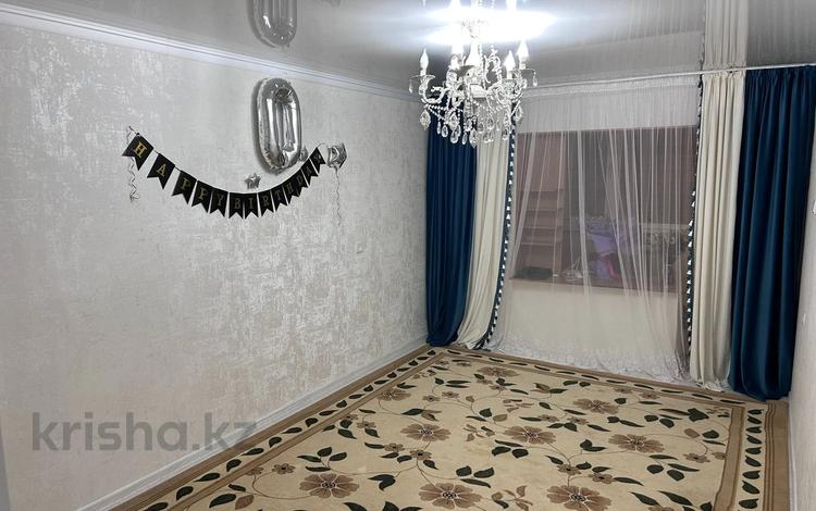 2-комнатная квартира · 50 м² · 2/9 этаж, 27-й мкр 10 за 13.5 млн ₸ в Актау — фото 2