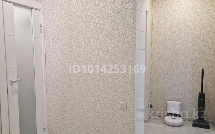 4-комнатная квартира · 90 м² · 2/2 этаж, мкр Новый Город, Ермекова 17 за 46 млн ₸ в Караганде, Казыбек би р-н — фото 4