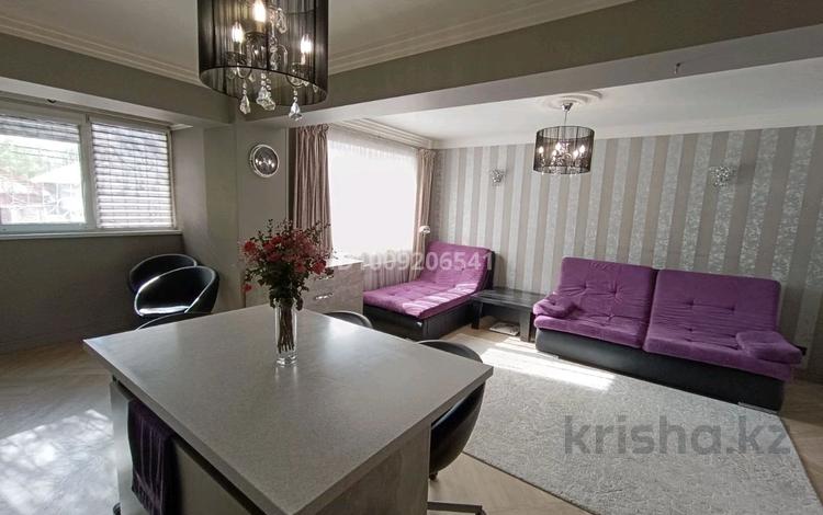 3-комнатная квартира · 85 м² · 2/9 этаж, Тянь-Шанская 5а — Центральный парк за 550 000 ₸ в Алматы, Медеуский р-н — фото 2