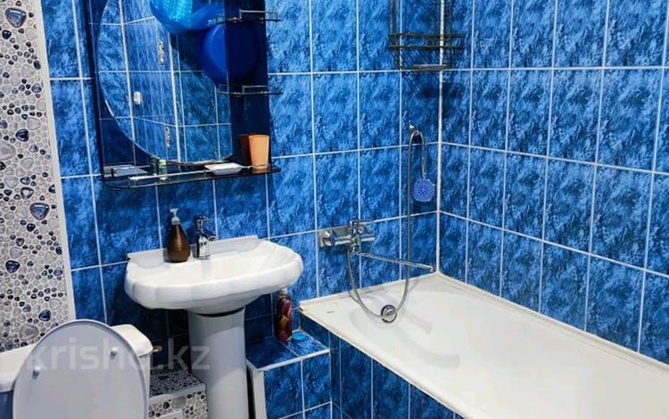 2-бөлмелі пәтер · 48 м² · 3/5 қабат, Курмангазы — Нариманова, бағасы: 150 000 ₸ в Уральске, мкр Школьник — фото 2