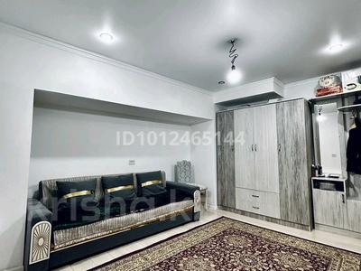 1-бөлмелі пәтер · 35 м² · 1/5 қабат, мкр 16-й военный городок, Пр Суюнбая 178/1, бағасы: 9 млн ₸ в Алматы, Турксибский р-н