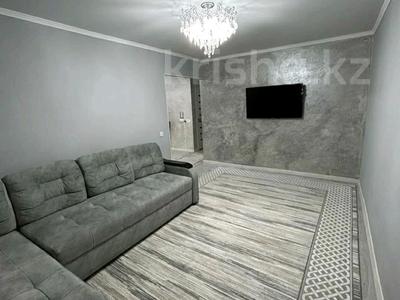 1-комнатная квартира · 37 м² · 3/5 этаж, мкр Астана 18 за 80 000 〒 в Уральске