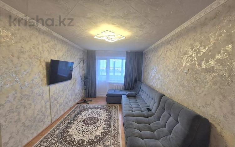 2-комнатная квартира · 43.9 м² · 5/5 этаж, Майкудук, 11а микрорайон за 11 млн ₸ в Караганде, Алихана Бокейханова р-н — фото 2