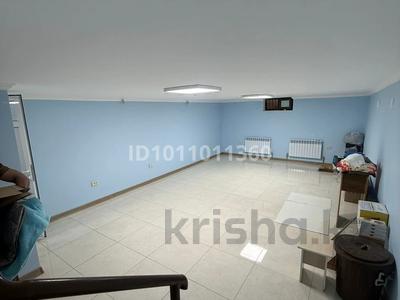 Свободное назначение, магазины и бутики, склады · 40 м² за 200 000 ₸ в Шымкенте, Енбекшинский р-н