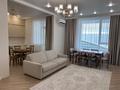 3-комнатная квартира · 105 м² · 5/12 этаж, Тауелсиздик 56/2 — Пересечение ул. Тауелсиздик - Калдаякова за 135 млн ₸ в Астане, Сарайшык р-н
