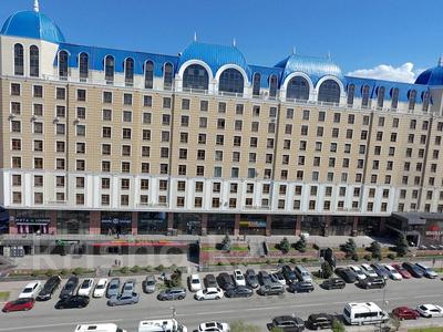 Еркін, кеңселер, дүкендер мен бутиктер, қоғамдық тамақтану орны, сұлулық салондары, медорталықтар мен дәріханалар, білім орталықтары, ойын-сауық · 641 м², бағасы: 650 млн ₸ в Алматы, Медеуский р-н