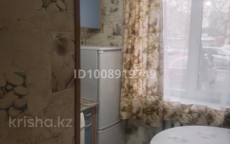 1-комнатная квартира · 32 м² · 1/5 этаж, улица Народная 86 за 13 млн ₸ в Семее — фото 2